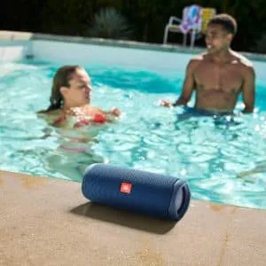 Outdoor bluetooth speakers