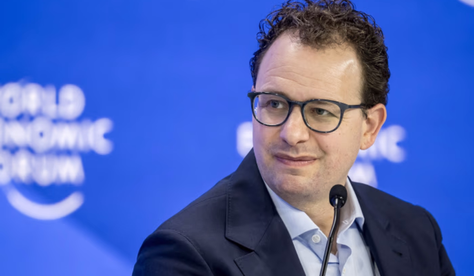 Anthropic Agrees to Pay $1.5 Billion for Book Training Data